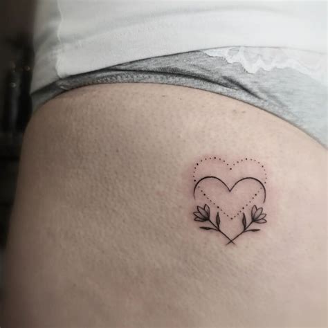 ideias de tatuagem na bunda|Tatuagem na bunda